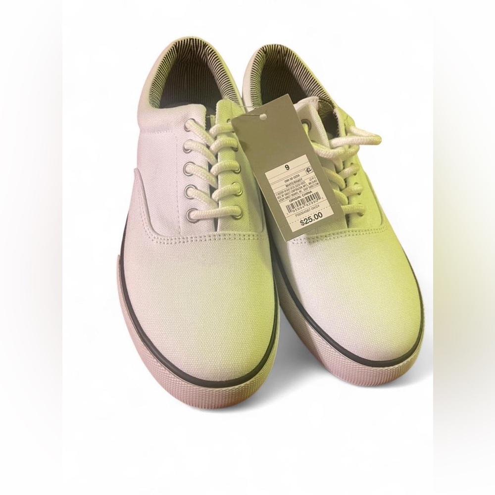 Goodfellow & Co White Canvas Low-Top Sneakers